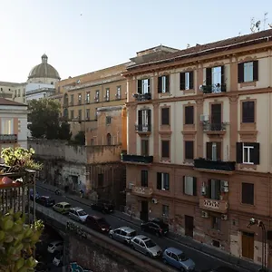 Carafa 2*, Naples Italy